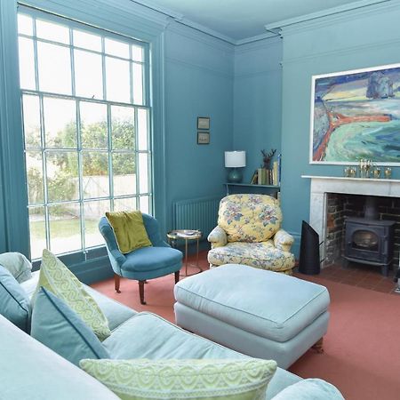 Arden Villa, Sleeps 8, Moments From The Golden Sandy Beach Of Ryde Райд Екстериор снимка