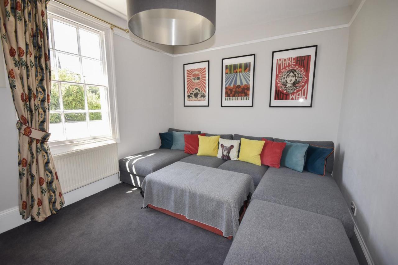 Arden Villa, Sleeps 8, Moments From The Golden Sandy Beach Of Ryde Райд Екстериор снимка