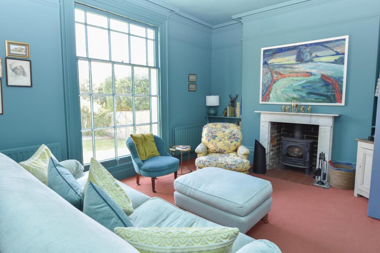 Arden Villa, Sleeps 8, Moments From The Golden Sandy Beach Of Ryde Райд Екстериор снимка