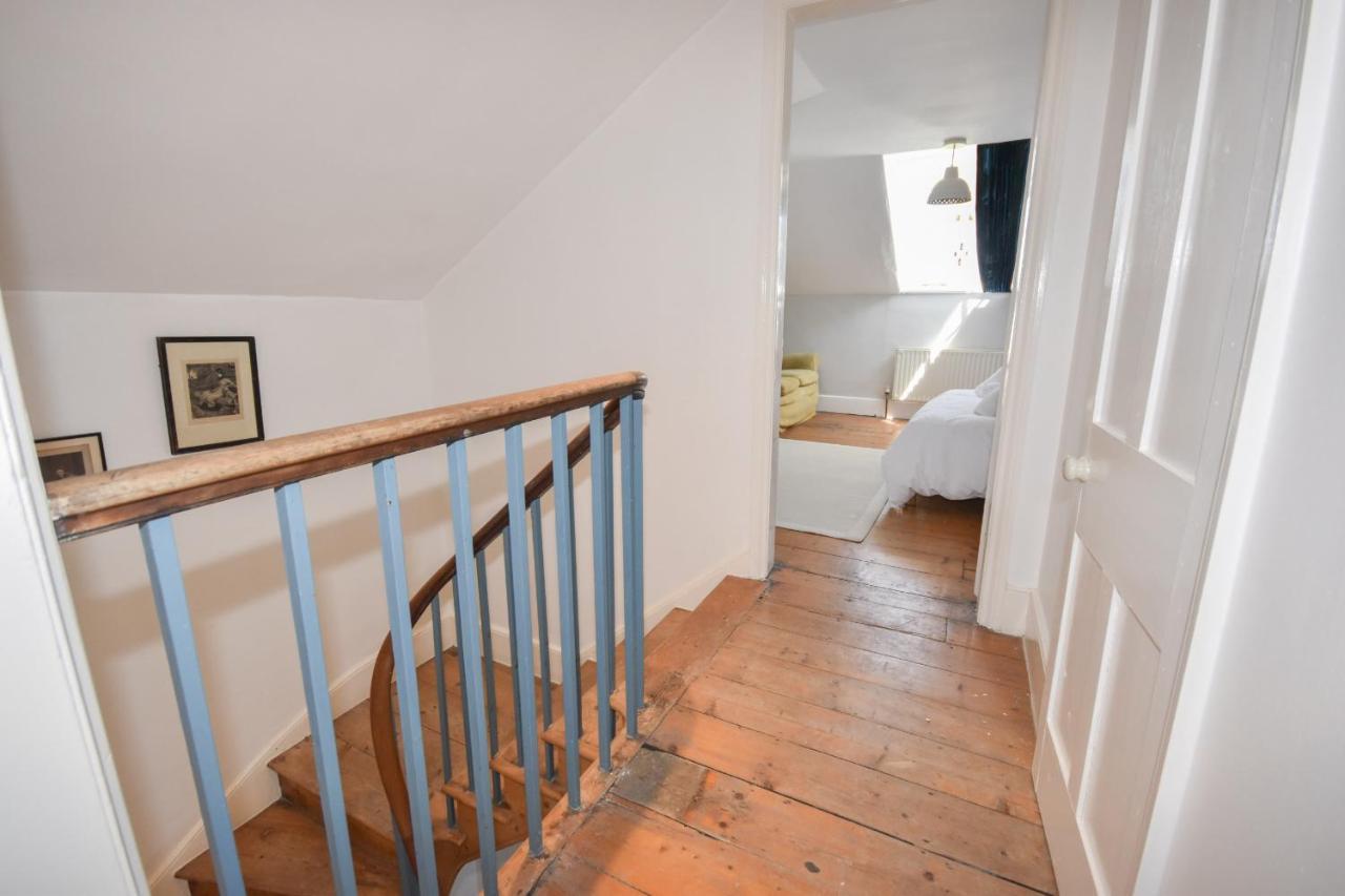 Arden Villa, Sleeps 8, Moments From The Golden Sandy Beach Of Ryde Райд Екстериор снимка