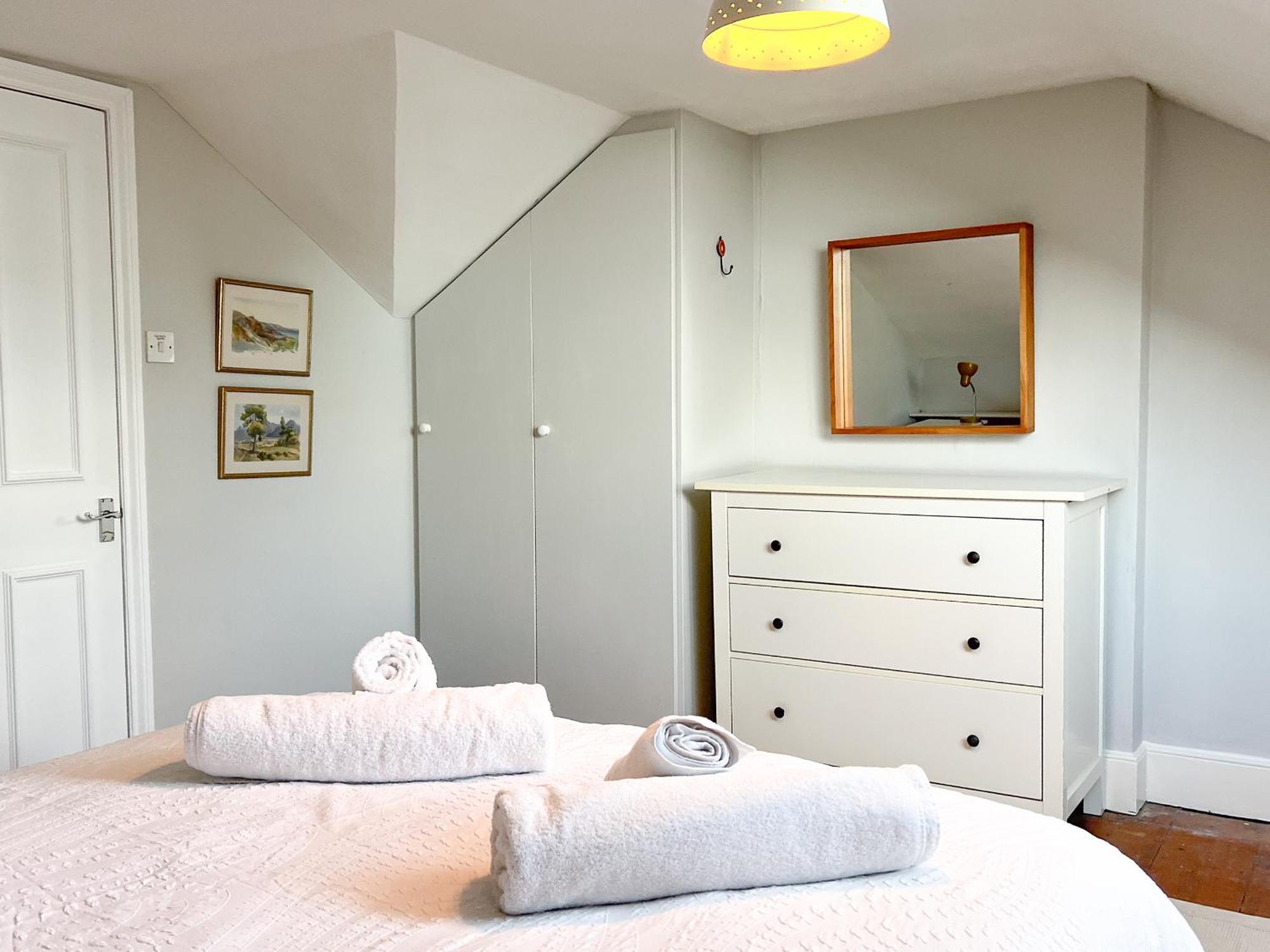 Arden Villa, Sleeps 8, Moments From The Golden Sandy Beach Of Ryde Райд Екстериор снимка